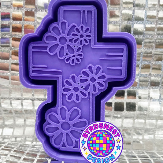 Daisy Cross - Freshie
