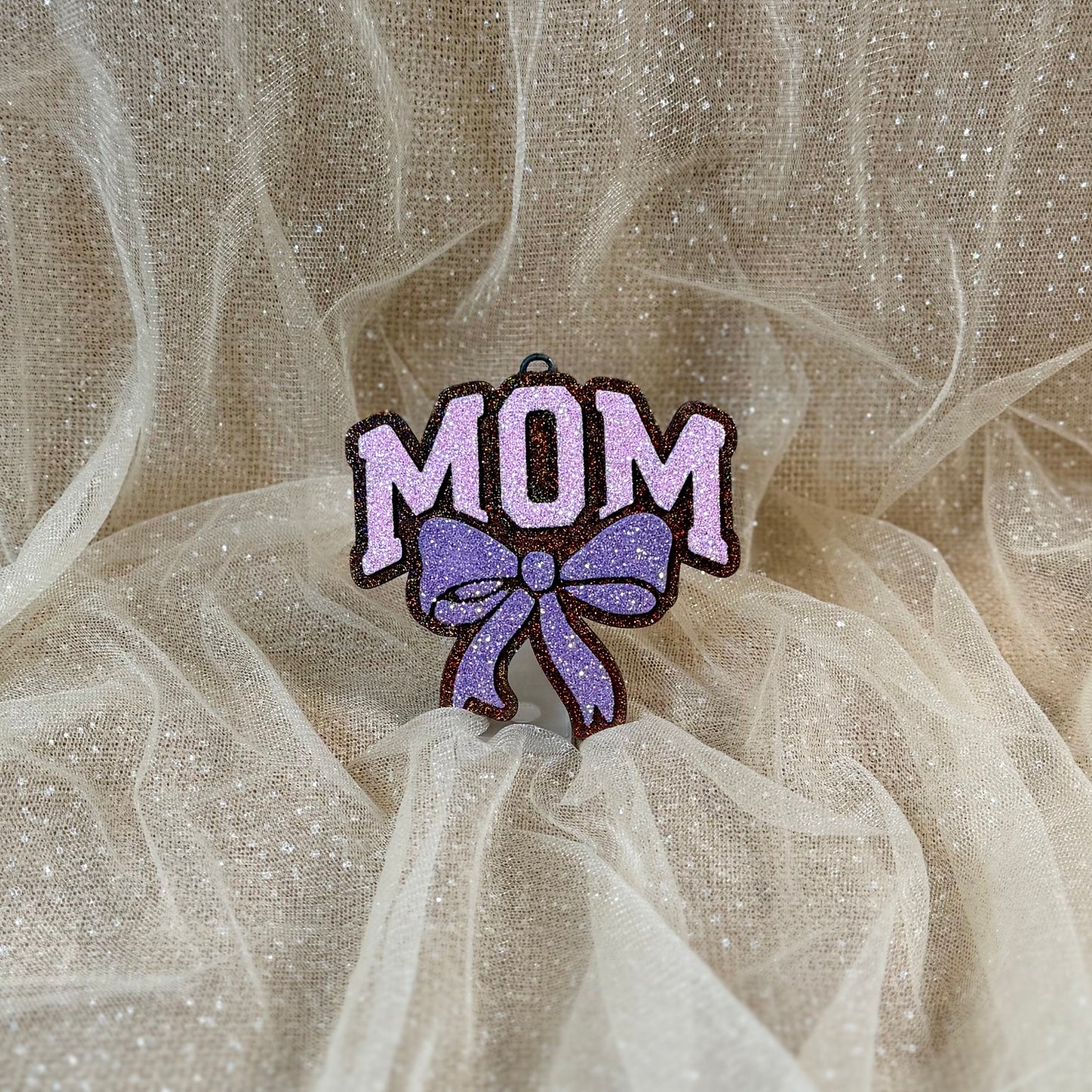 Mom w/ Bow - Freshie