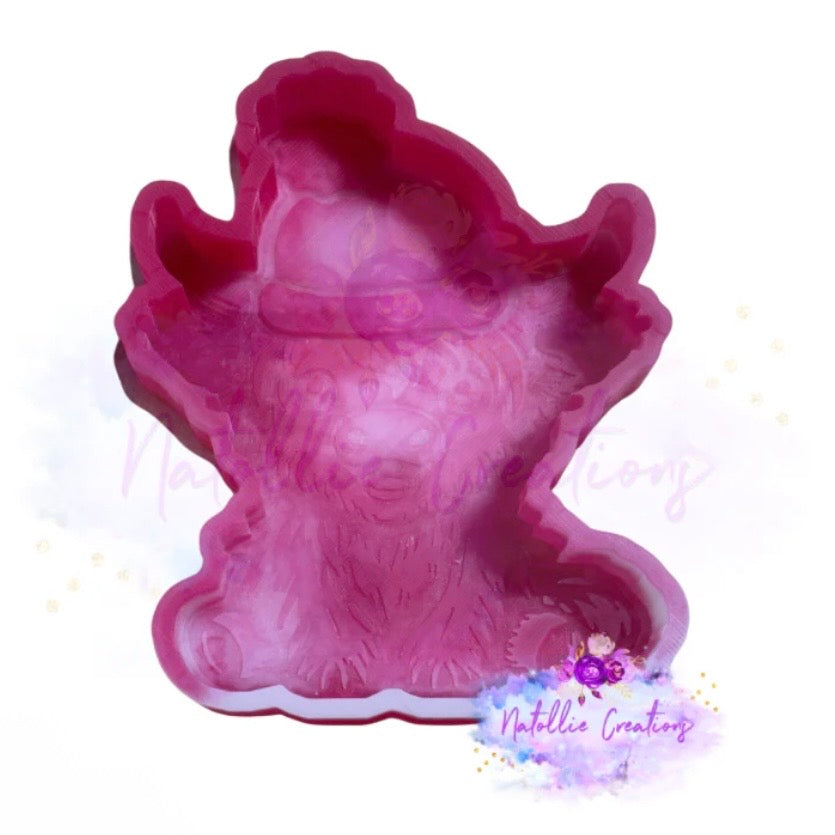 Highland Cow w/ Beanie - Freshie